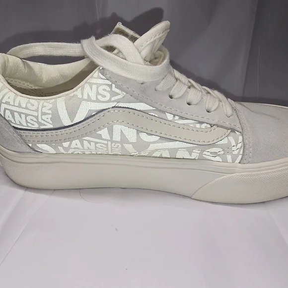 LAST CHANCE! Vans Old Skool Reflective Logo Platform Sneakers Wm 6.5 - Picture 12 of 16